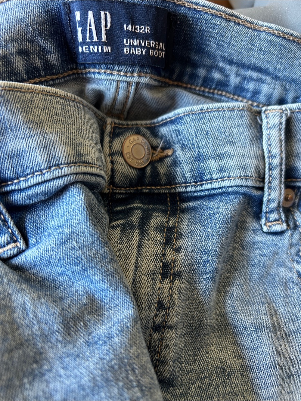 Gap jeans, baby boot, sz 14/32R
